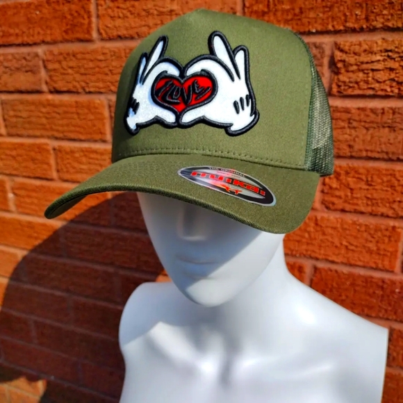 Love Snapback - Picture 2 of 2